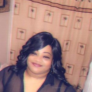 Meet your Posher, Lorie